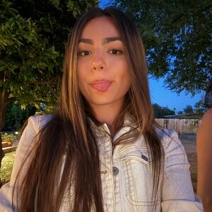 Meet your Posher, Ashlee